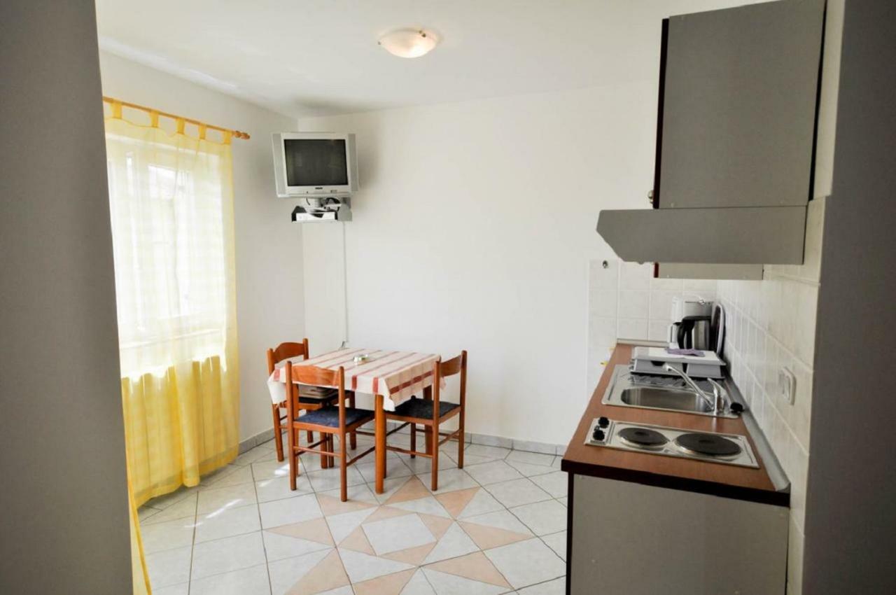 Ana M Apartments Novigrad  Ngoại thất bức ảnh